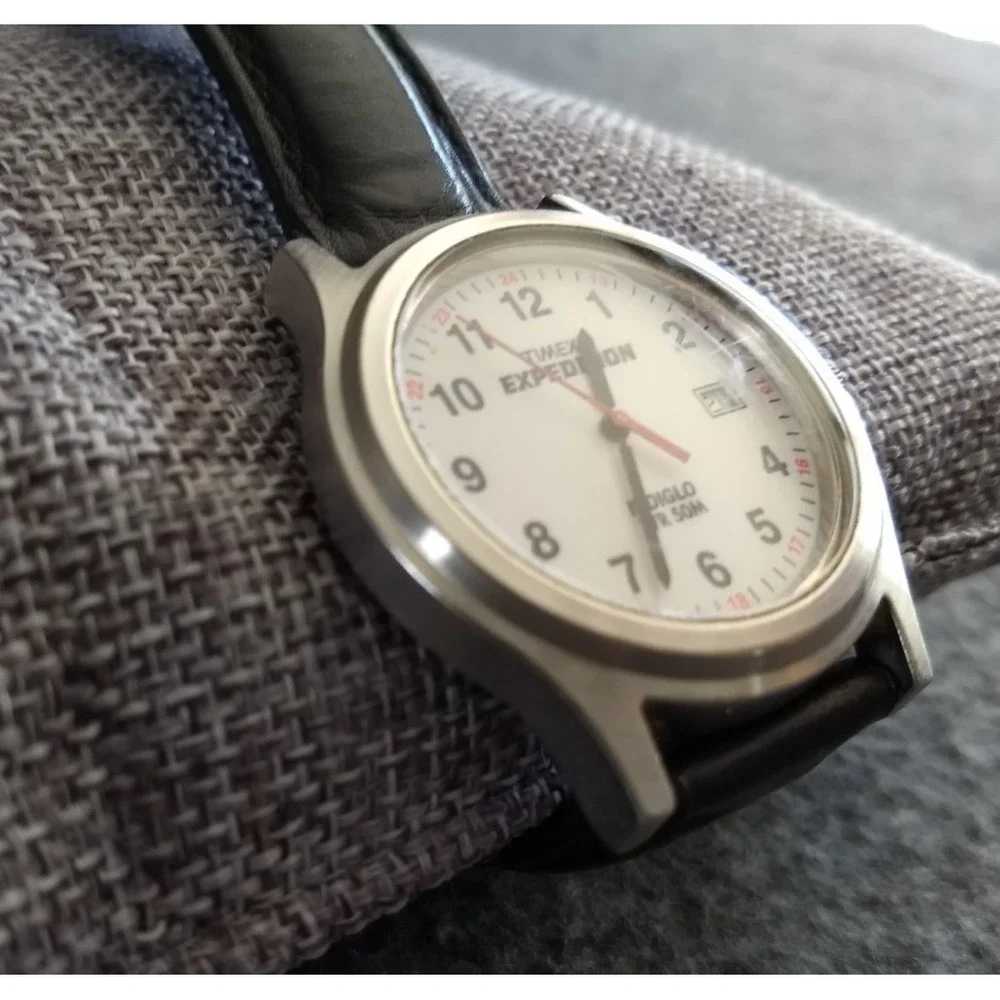 Timex Indiglo Expedition Watch White Dial Stainless Back Red Second Hand‎ Date
